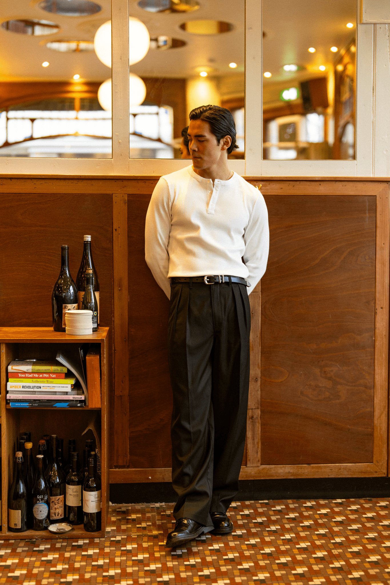 Relaxed Pleated Trousers | Black - Anovair