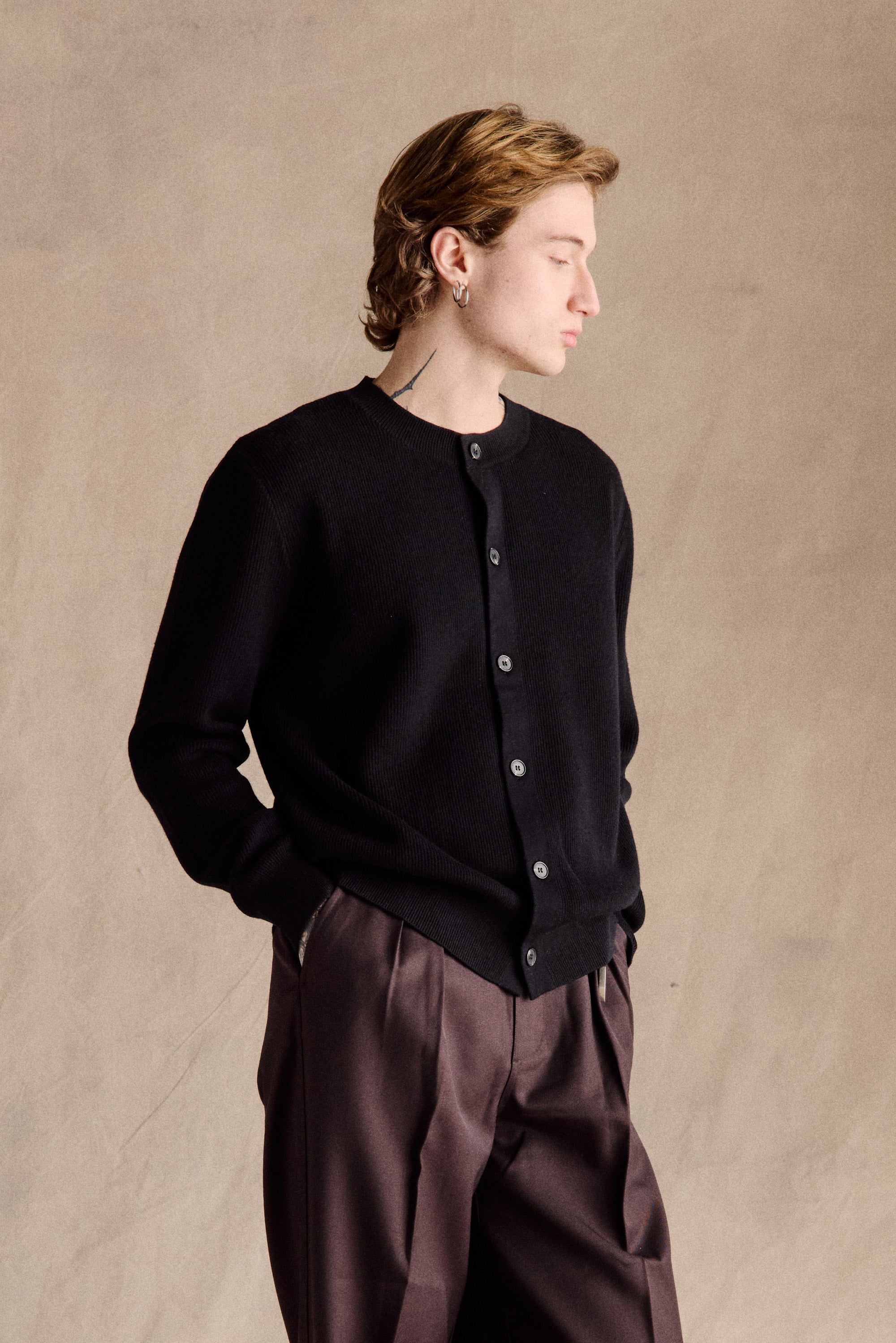 Hudson Crew Neck Cardigan | Black – Anovair