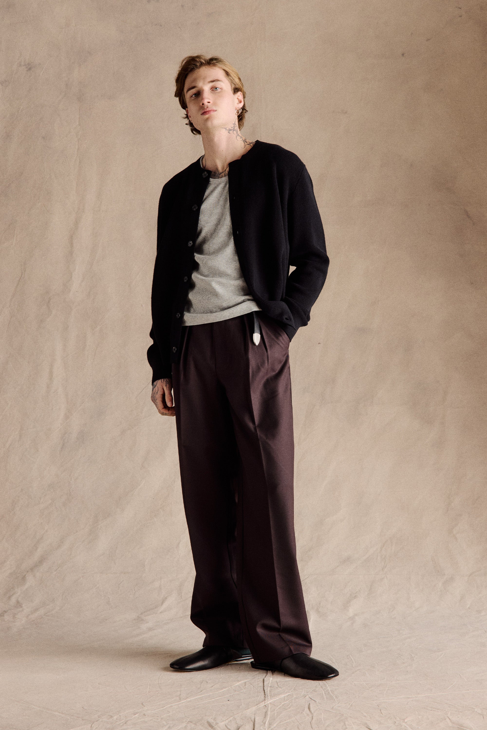 Hudson Crew Neck Cardigan | Black – Anovair