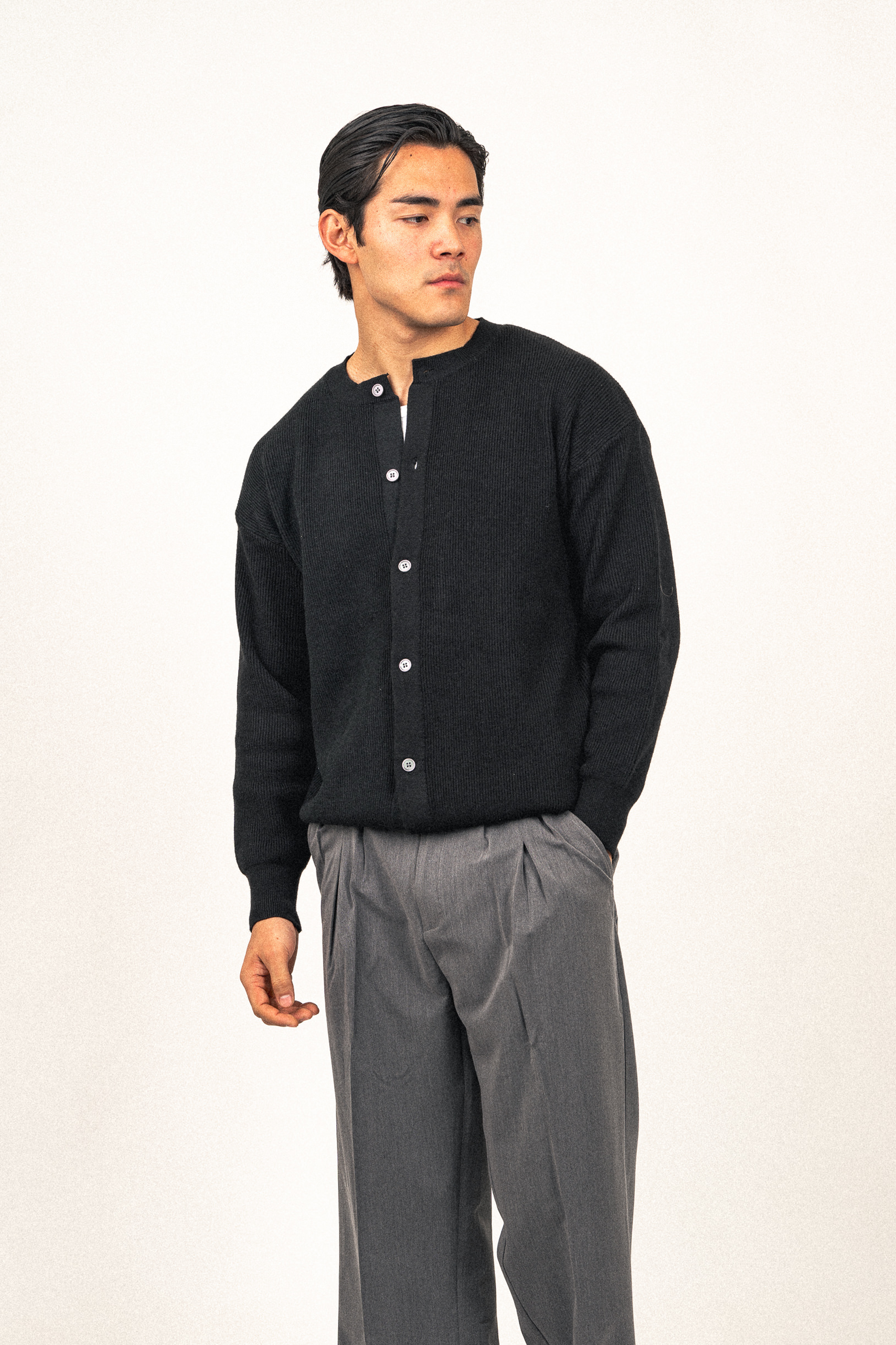 Crew-Neck Cardigan | Black