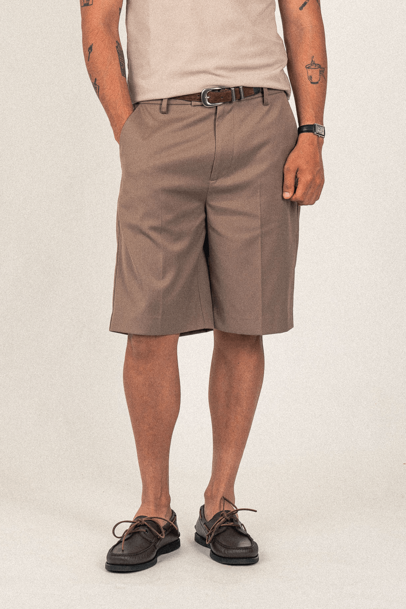 Relaxed Pleated Shorts | Light Brown - Anovair