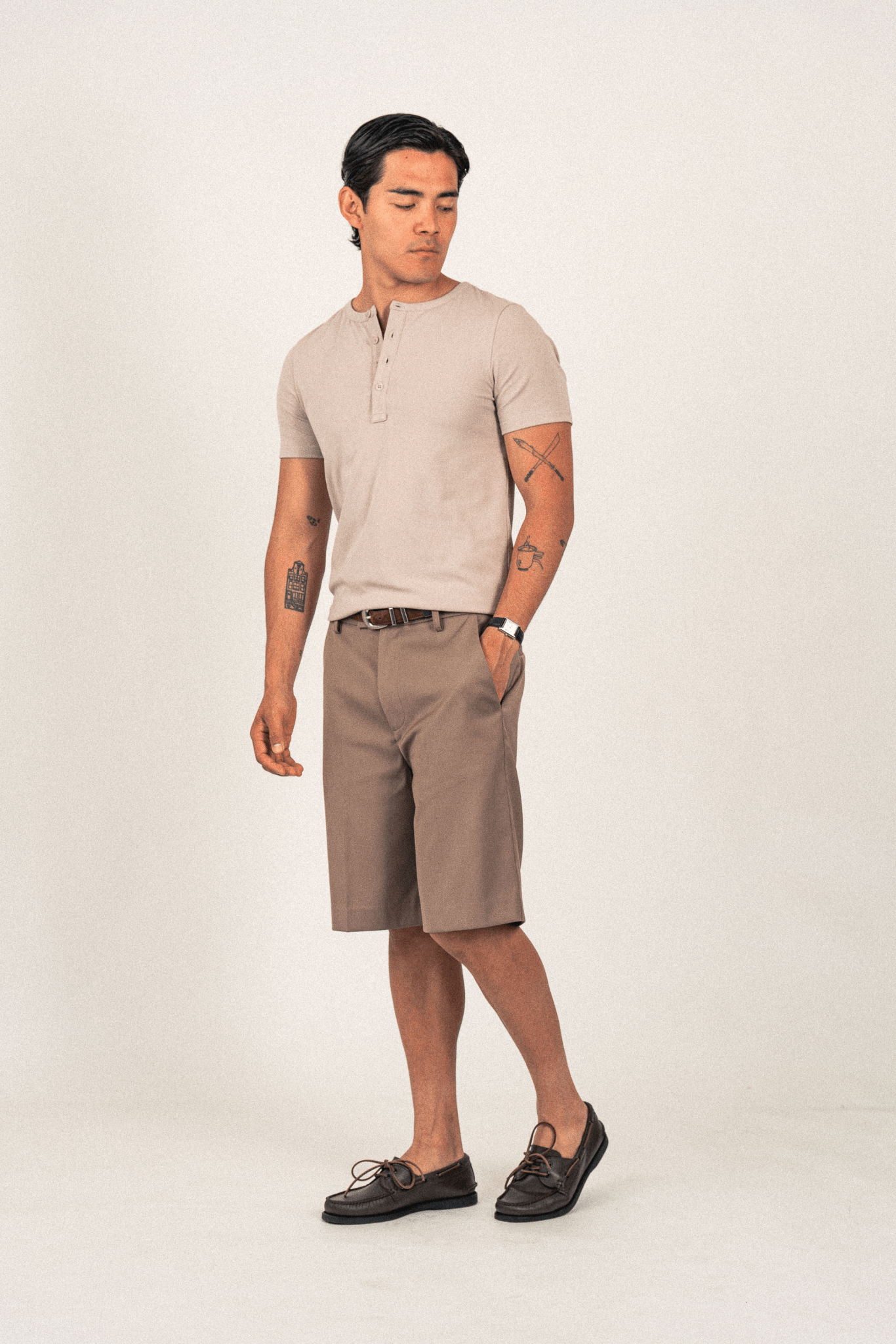 Relaxed Pleated Shorts | Light Brown - Anovair