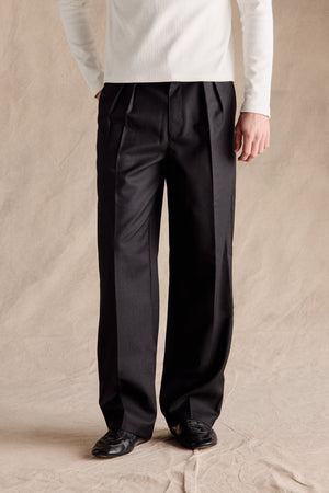 PleatedTrousers-Black1_450x450 PleatedTrousers-Black1_450x450