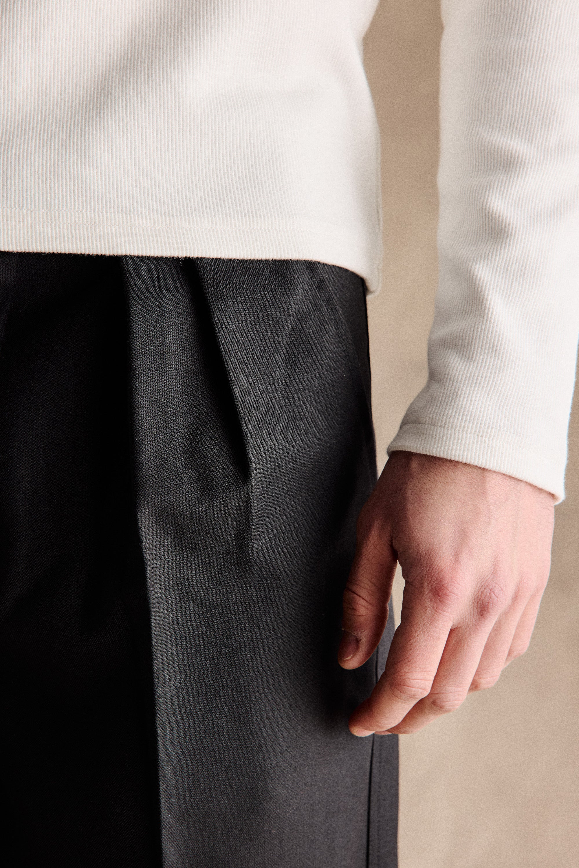 Manhattan Pleated Trousers | Black – Anovair