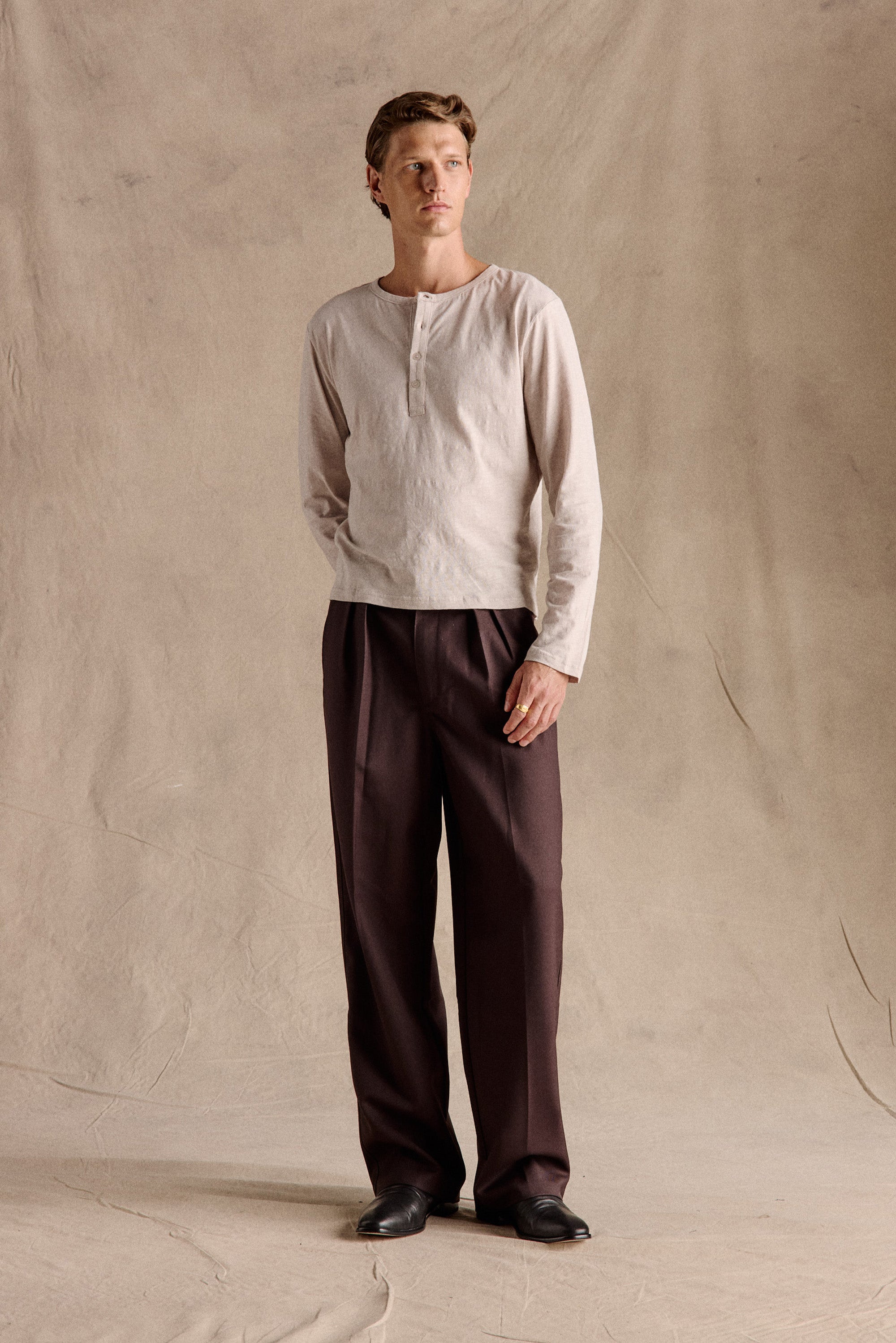 Pleated Wool Trousers | Dark Brown – Anovair