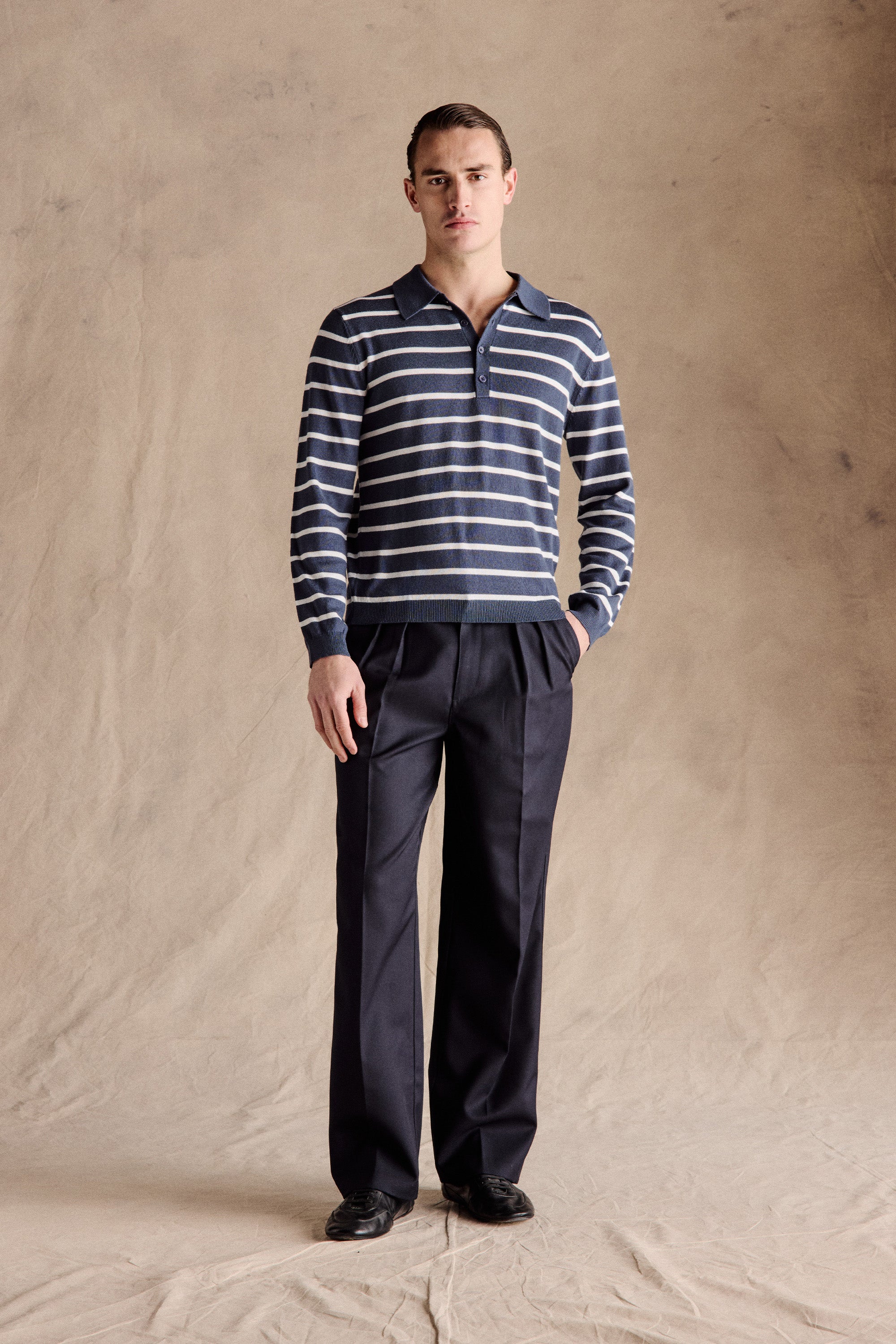Manhattan Pleated Trousers | Navy – Anovair