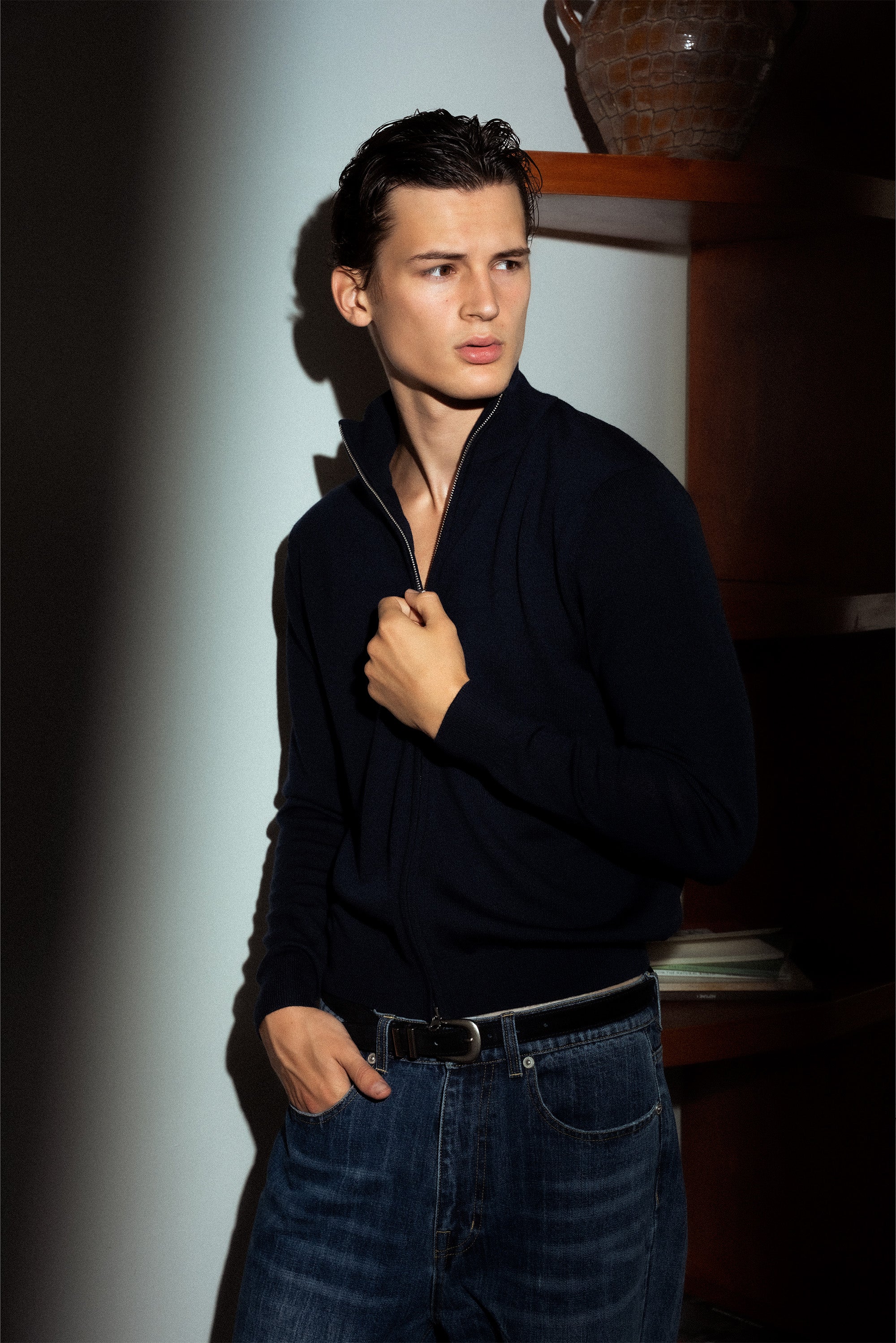 Hawke Slim Zip Vest | Navy – Anovair